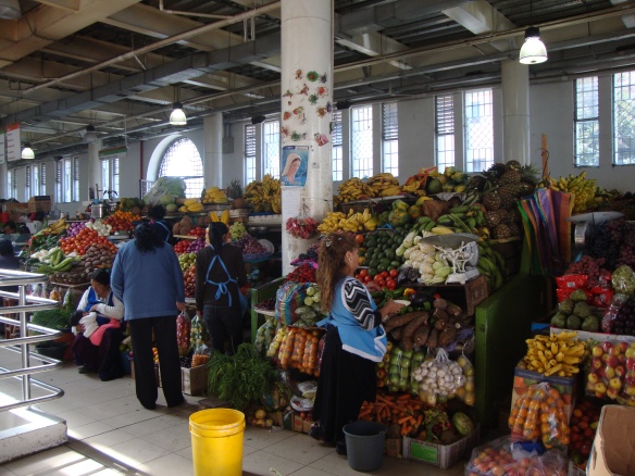 Veggies and fruits_market in Ecuador